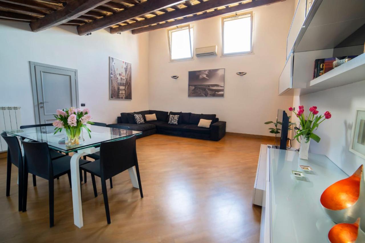 Experience Apartment Rom